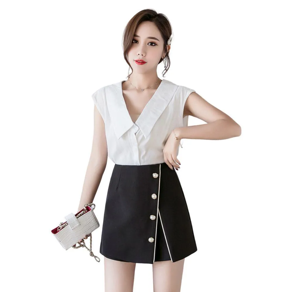Asymmetrical A-Line Skorts with Button Detailing: A Stylish and Versatile Option for Any Occasion