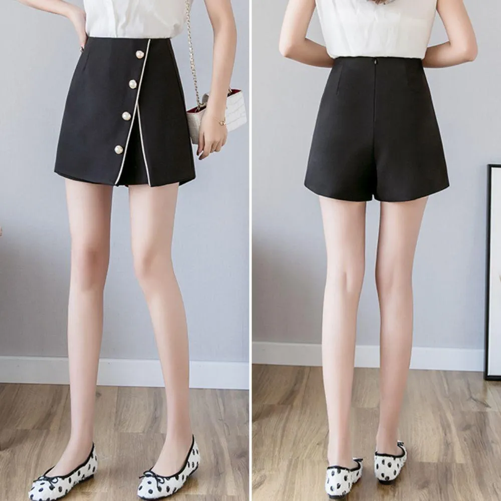 Asymmetrical A-Line Skorts with Button Detailing: A Stylish and Versatile Option for Any Occasion