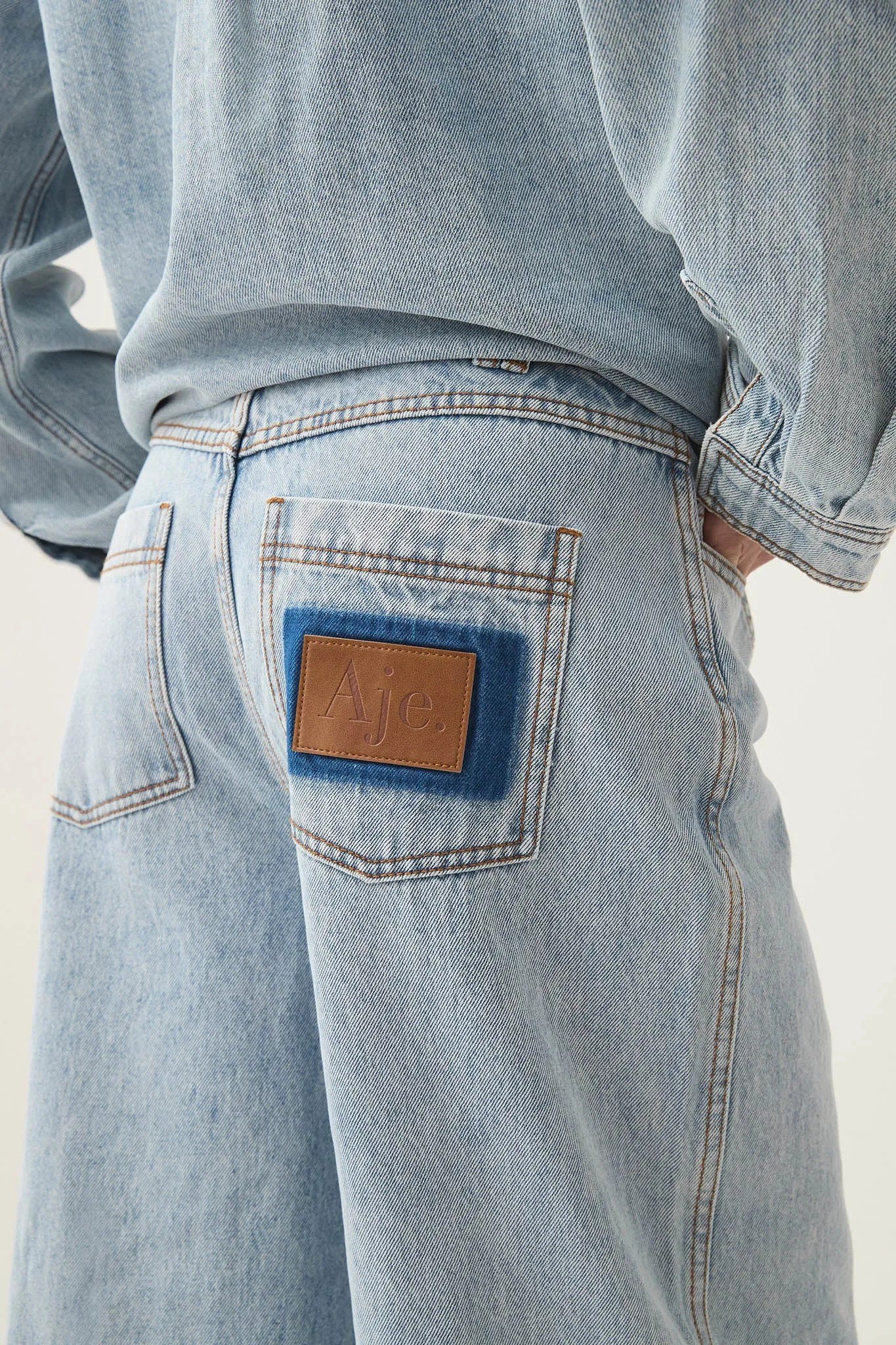 Aura Wide Leg Jeans