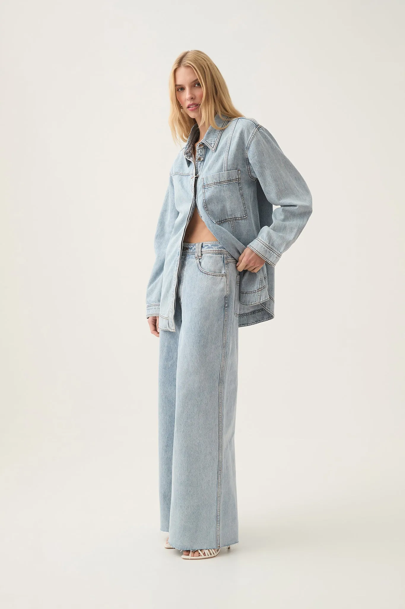 Aura Wide Leg Jeans