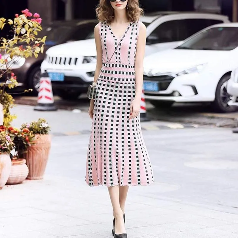Elegant Grid Runway Summer Knit Dress
