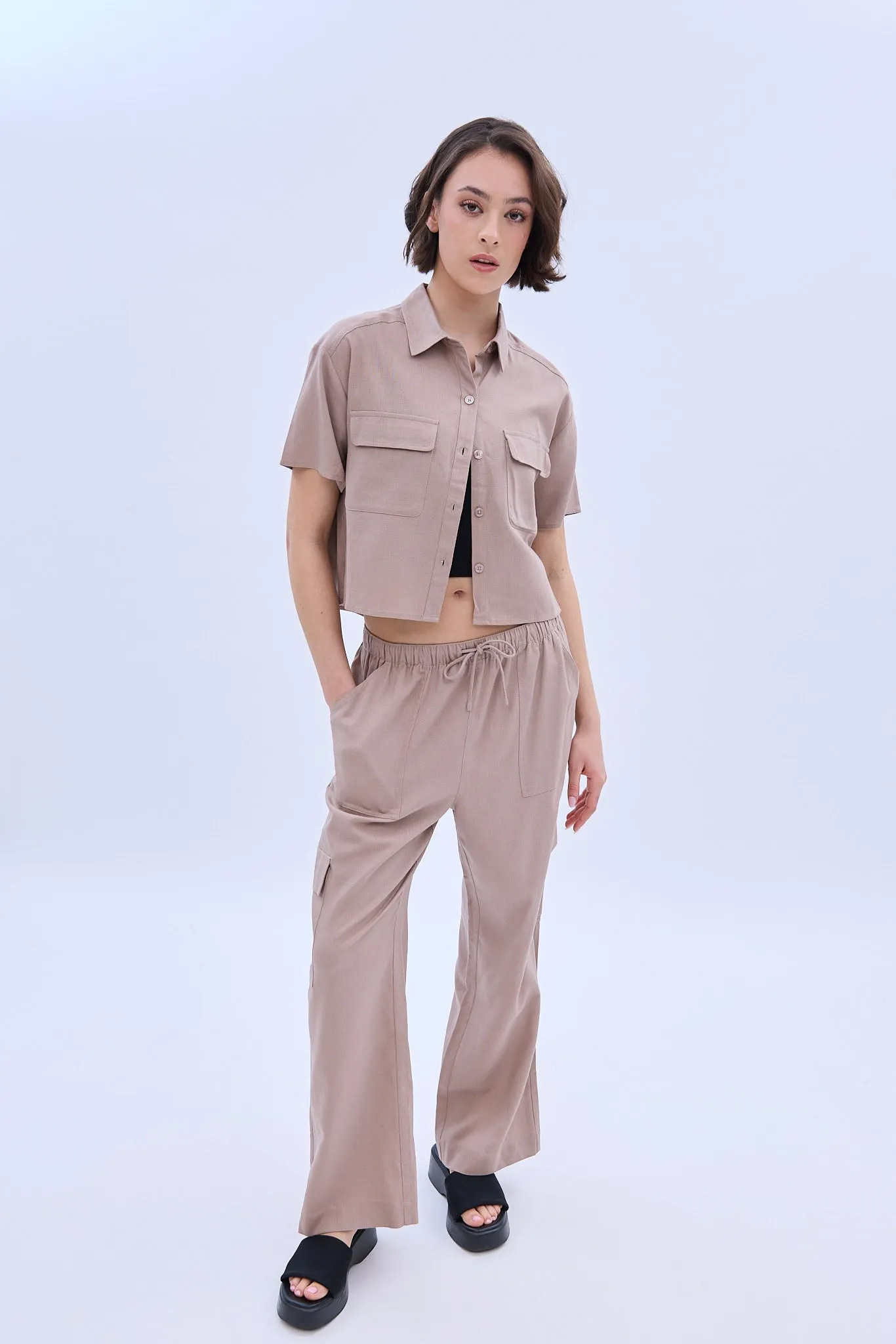 Linen-Blend Cropped Short Sleeve Shirt