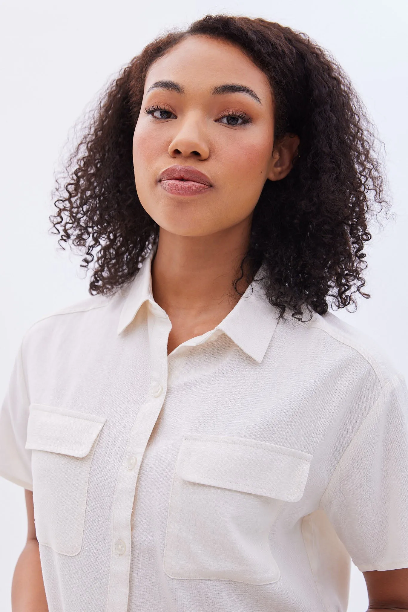 Linen-Blend Cropped Short Sleeve Shirt