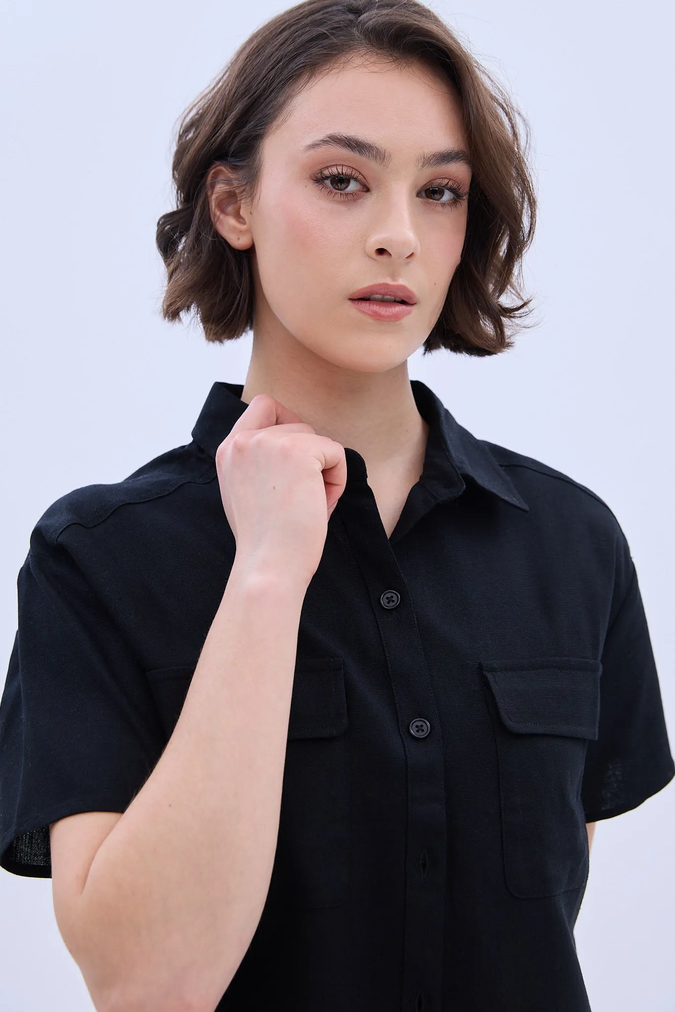 Linen-Blend Cropped Short Sleeve Shirt