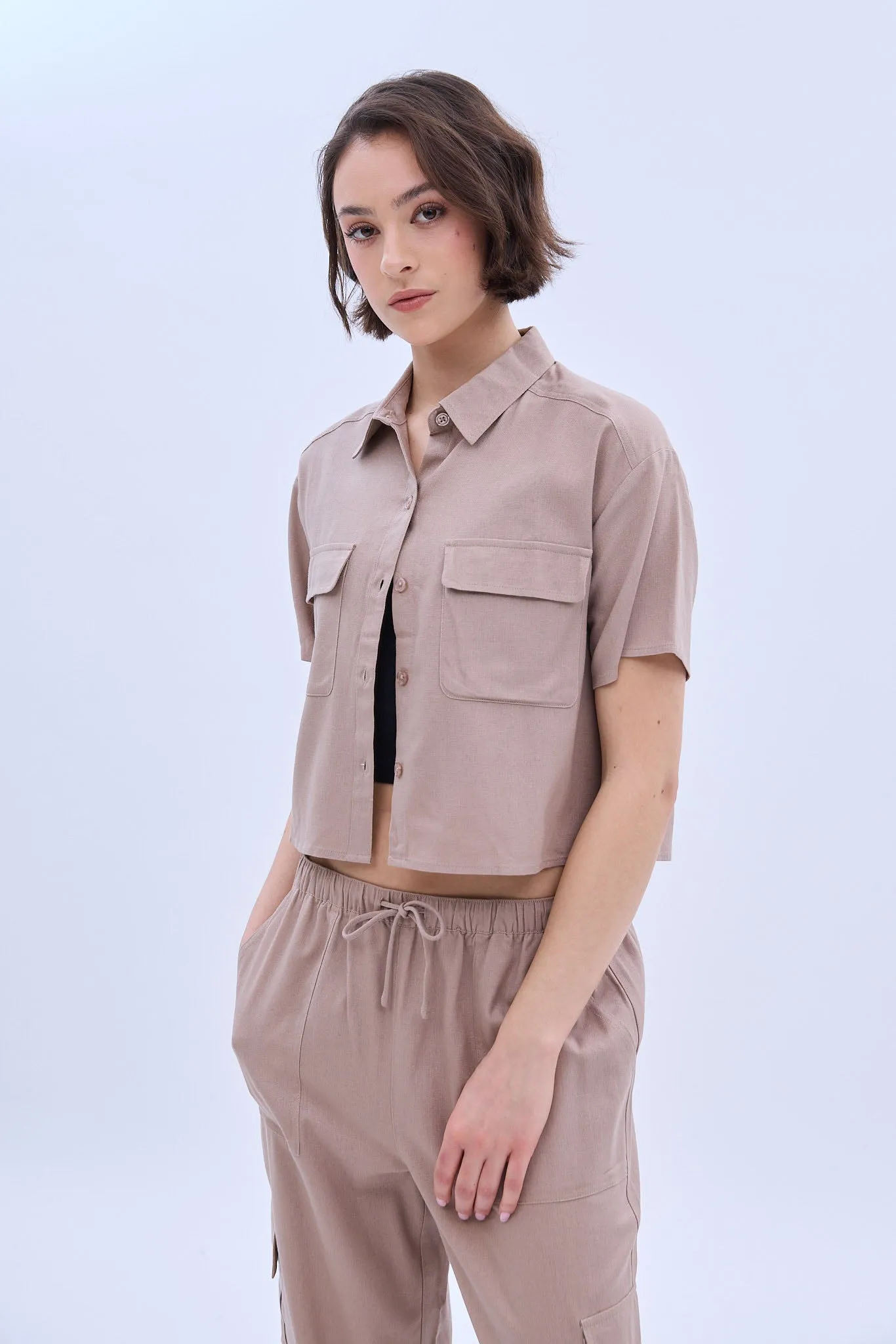 Linen-Blend Cropped Short Sleeve Shirt