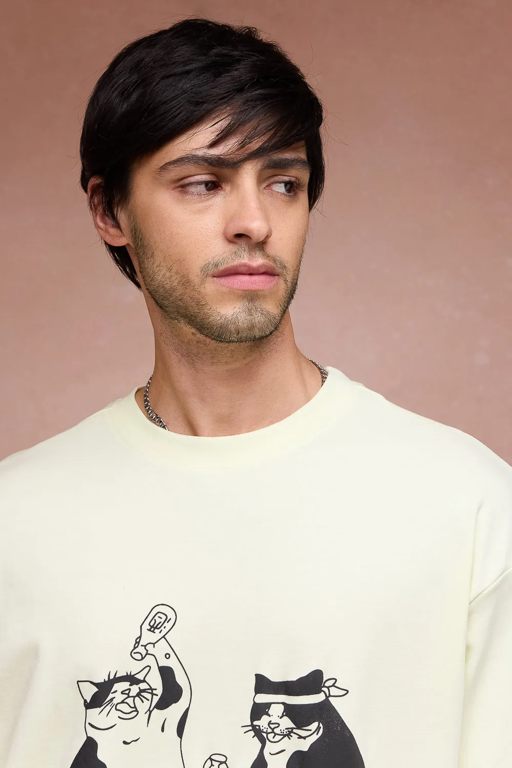 Men's Two Cats Behind Me Yellow T-Shirt