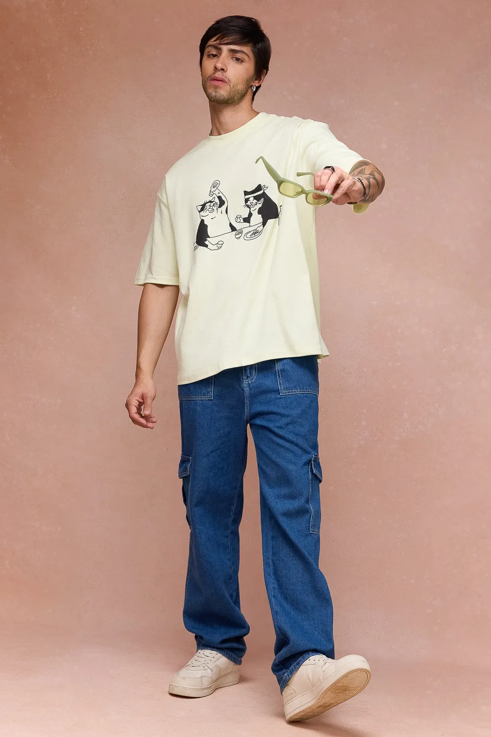 Men's Two Cats Behind Me Yellow T-Shirt