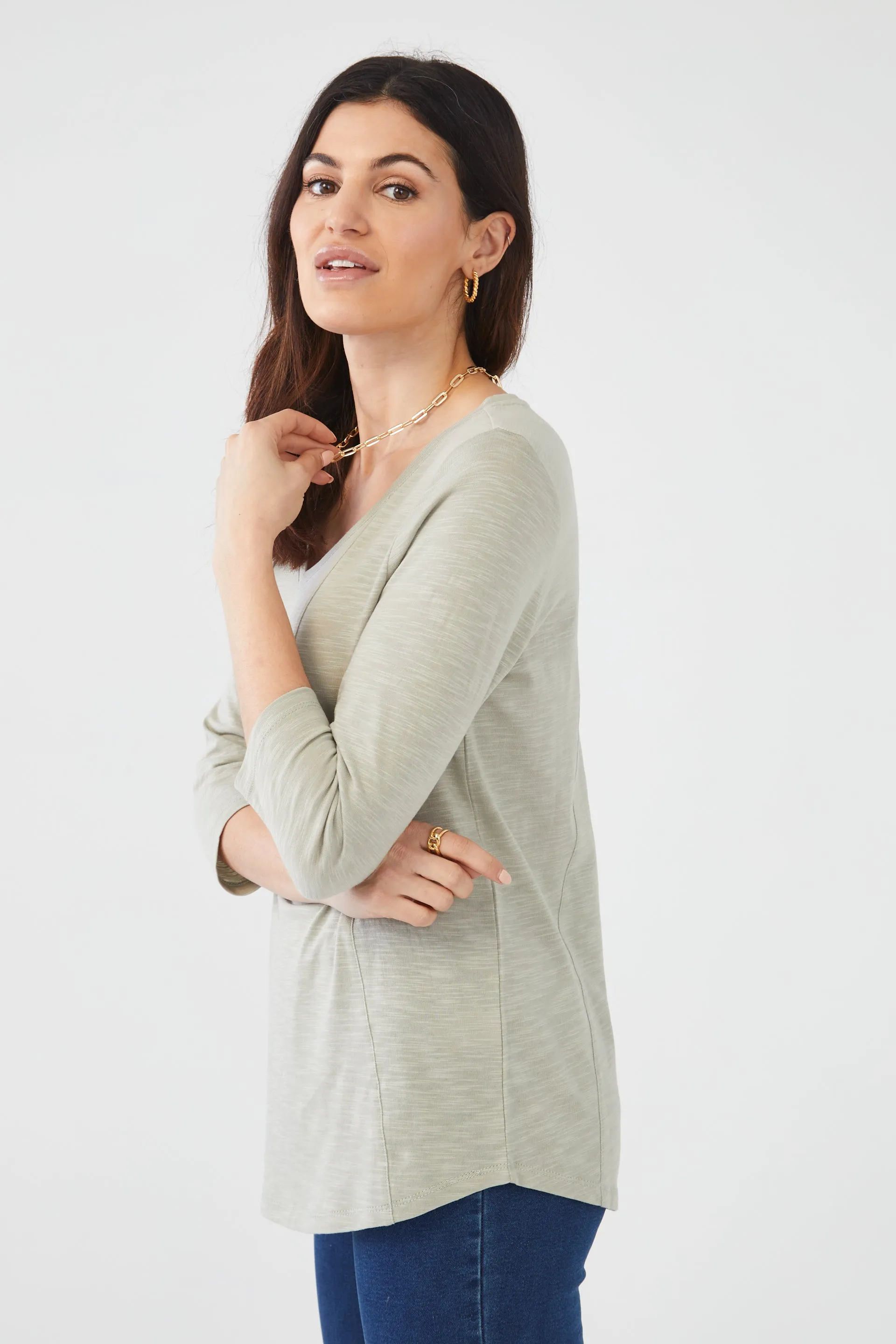 V-Neck Top in Solid Slub Jersey