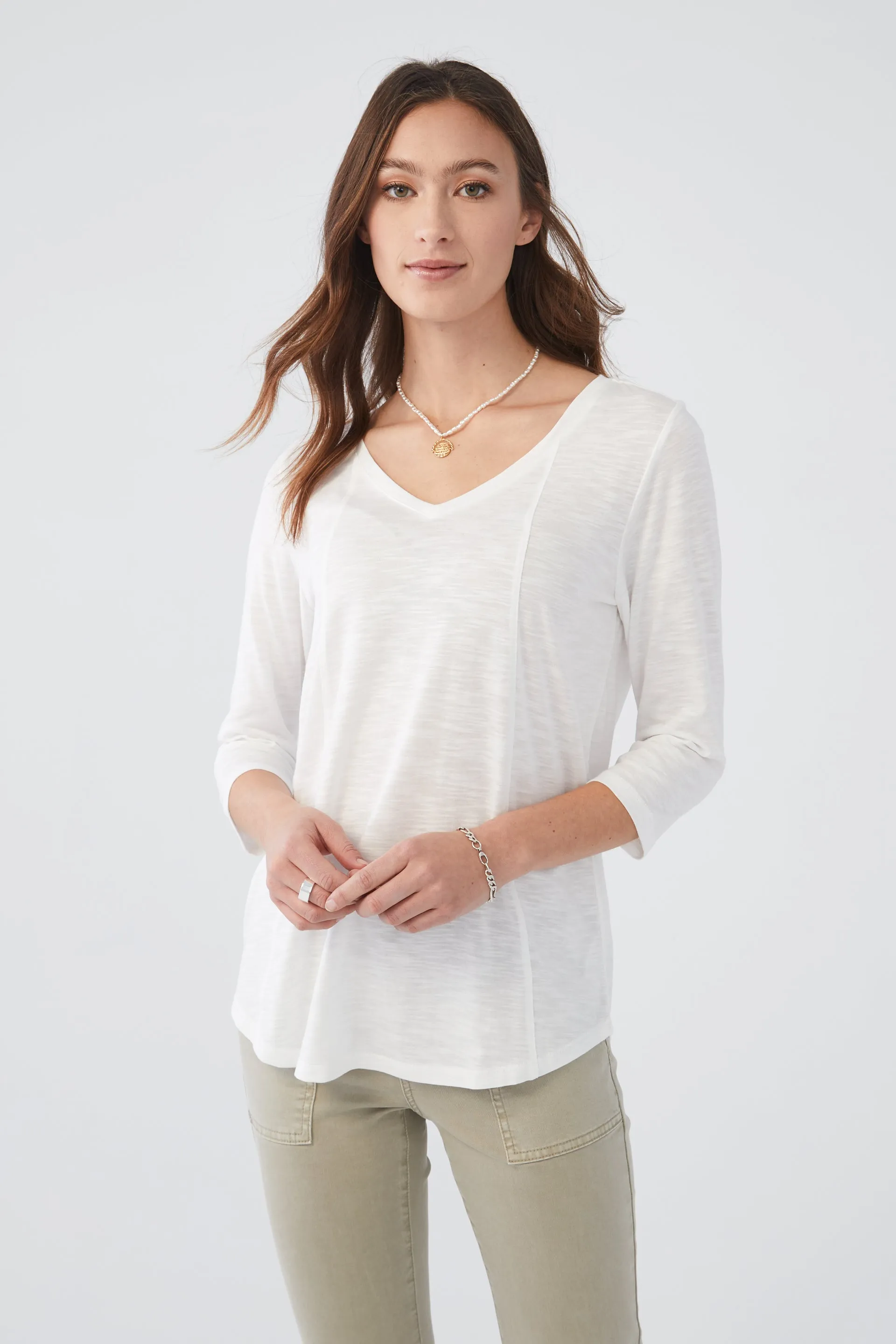 V-Neck Top in Solid Slub Jersey