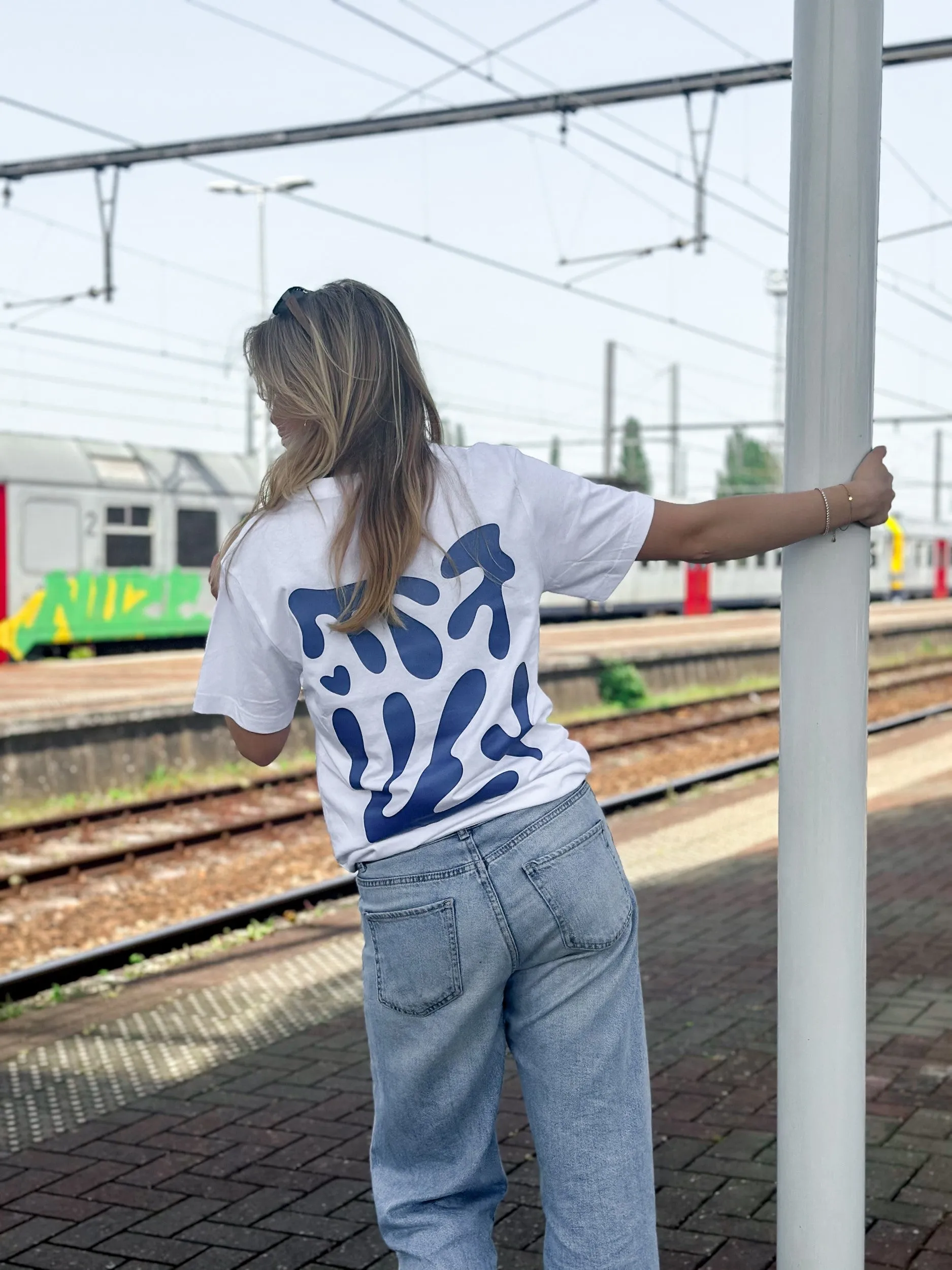 White T / Arty Blue Front Back Women